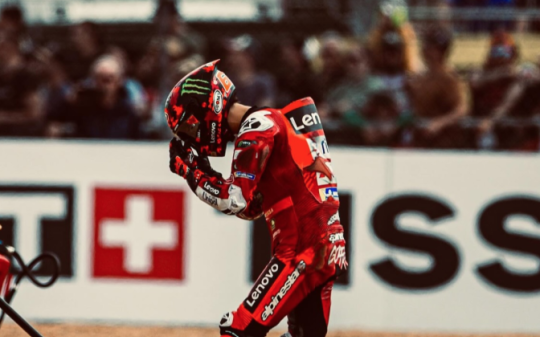 Bagnaia cade in gara: si chiude così un weekend nero che pesa sul Mondiale