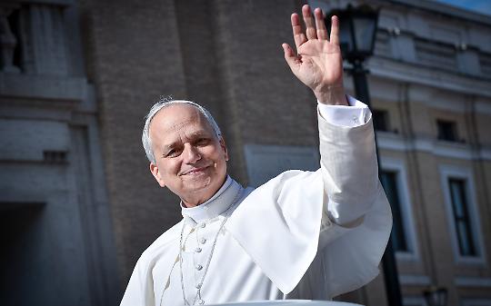 Via i parroci, dentro i dubbi: la Chiesa taglia, cambia e confonde
