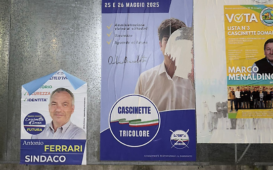 Cascinette, primo consiglio comunale già in fiamme