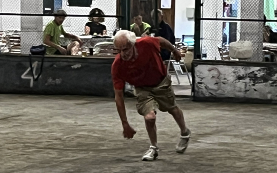 Serate di grande spettacolo a Cinzano per il torneo di bocce a baraonda individuale