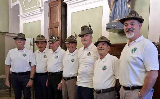 Testimonianza degli Alpini di Favria e Oglianico al Corpus Domini.