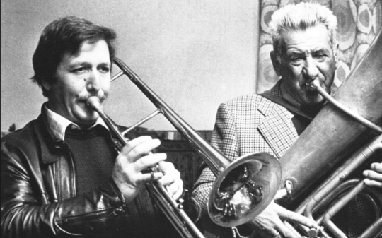 Brosso, aprile 1979. Diego e Natale Mattiè Cassietto (foto G. Torra)