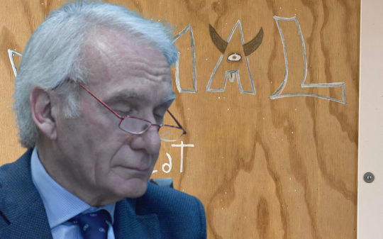 Imbecilli in azione sulla Via Francigena: cabina vandalizzata, il sindaco promette denunce