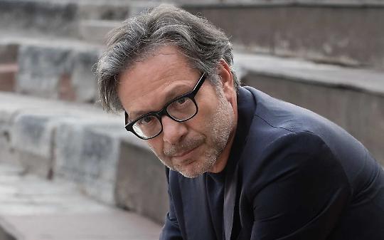 Massimo Recalcati a Traversella per “Discover Traversella 2025”: fratelli, sorelle e l’impossibilità dell’Uno