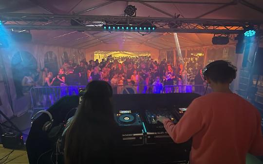 Il DJ set alla quinta Feste delle Associazioni di Traves