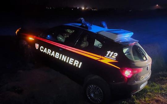 Sparatoria nella notte a San Raffaele Cimena: nove colpi per fermare i ladri, cinquantenne nei guai