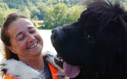 Cani Terranova in azione: dimostrazione di salvataggio sul Po a Chivasso (VIDEO)