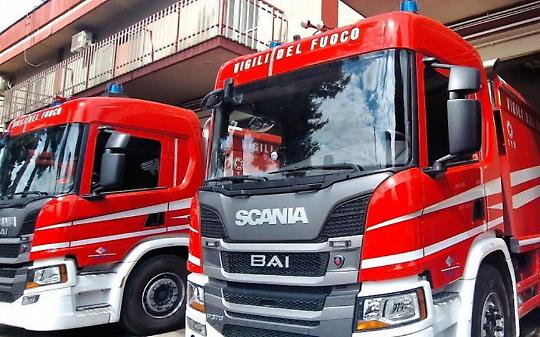 Auto a benzina in fiamme sulla A4 nel Novarese