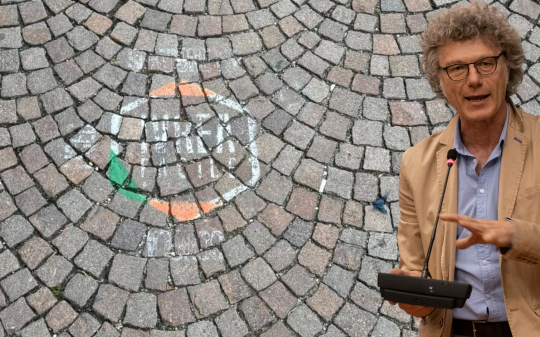 Ivrea facile? No, Ivrea inutile: 120 mila euro per stencil che sbiadiscono