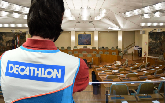 Decathlon ha chiuso in anticipo, il caso approda in Regione: che fine hanno fatto i lavoratori?