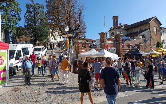 Profumi d’autunno: meliga, miele, vini e camminate tra i borghi