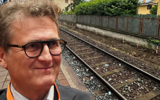 Treni da terzo mondo: tre ore di blocco, pendolari nel panico e Regione sotto accusa