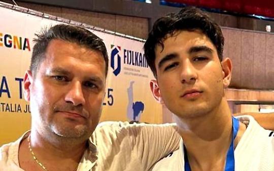 Robert Hartescu papà