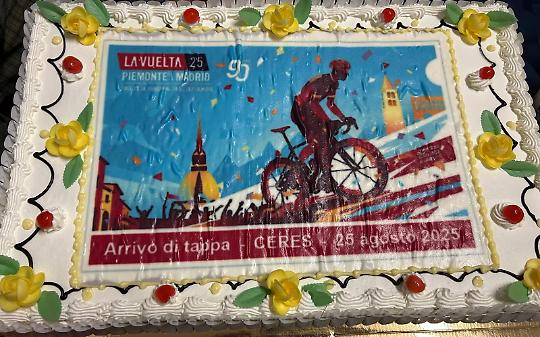 La torta che ha celebrato i grandi successi dell'estate di Ceres