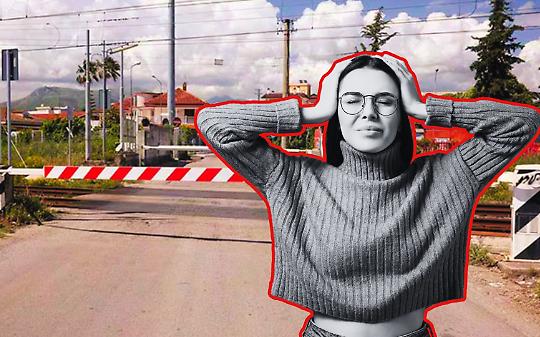 Tentano di passare col rosso