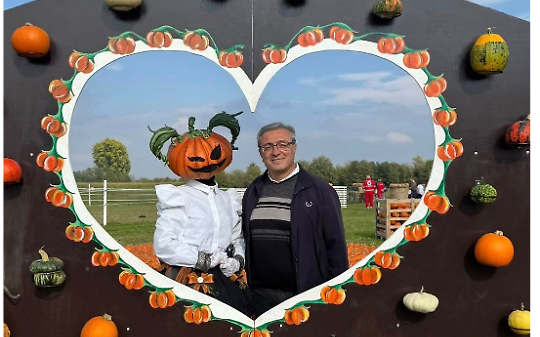Favria si accende d’autunno: il Villaggio della Zucca conquista il Canavese