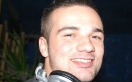 Tragedia sulla statale 11: muore il dj Giuseppe Lafabiano, noto come DJ Pè