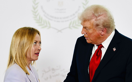 Il libro di Giorgia Meloni in vendita anche in Usa (con prefazione di Trump Jr. e benedizione di papà Donald)