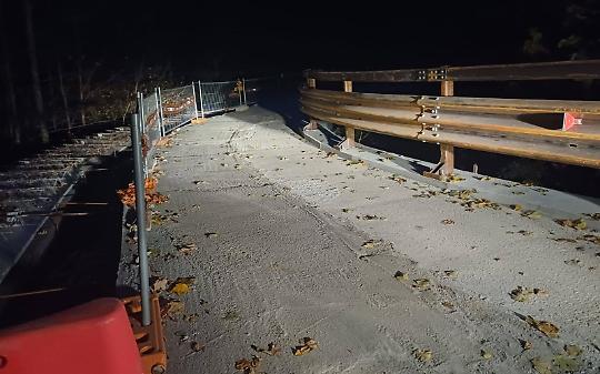 SP197 del Colle del Lys: riaperta al traffico, ma la montagna resta sotto osservazione