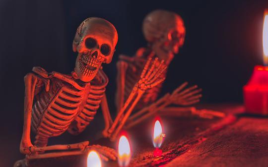 Halloween o All Saints?