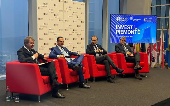 Invest in Piemonte, il summit dei record (e delle parole): cinquanta multinazionali, tanti milioni e una domanda