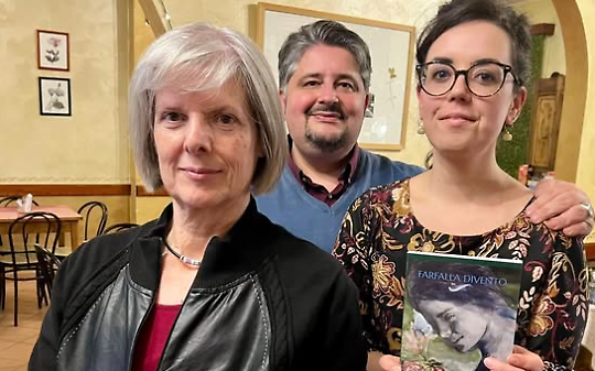 La metamorfosi di Franca Santagiuliana conquista i Caff&egrave; Culturali di Vi&ugrave;