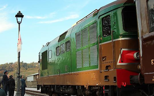 Un Viaggio nella Storia: Da Asti a Industria con il Treno Centoporte