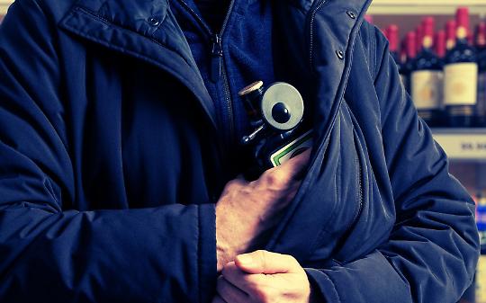 Furto al supermercato 