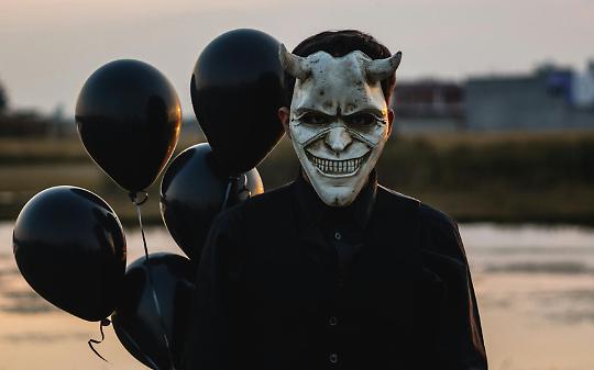 Adolescente torturato