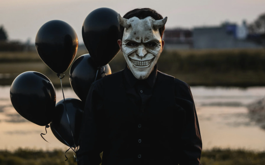 La violenza come spettacolo: analisi criminologica del caso di Moncalieri