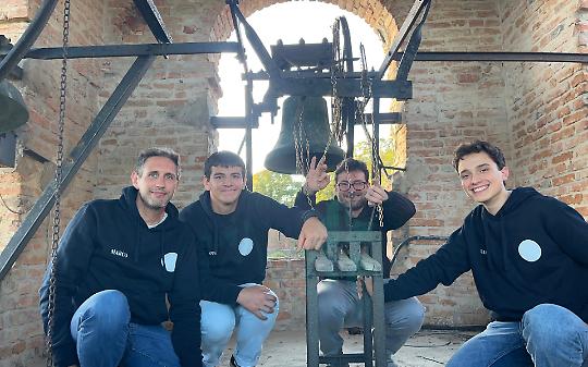 Quando le campane piangono: a Bussolino e Bardassano rintocchi per i defunti