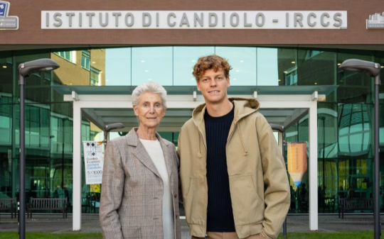 Jannik Sinner torna a Candiolo: un &ldquo;Ace per la Ricerca&rdquo; per combattere il cancro