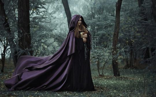 A Lanzo nasce il nuovo gruppo di lettura “Un tè con le streghe”