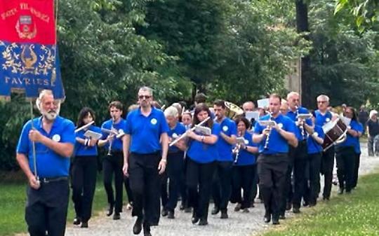 La musica che fa vibrare i cuori: la Filarmonica Favriese celebra Santa Cecilia