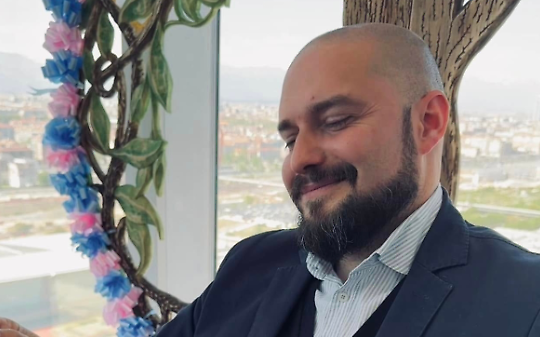 Marrone toglie la casa agli stranieri e perde in tribunale