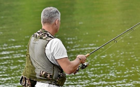 Pesca &ldquo;di frodo&rdquo; ad Avigliana, sequestrate attrezzature e multe ai trasgressori