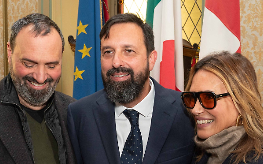 Il Generale al centro