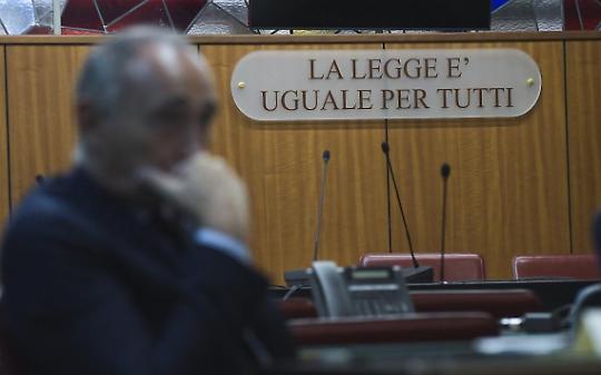 ’Ndrangheta a Ivrea: la valigetta dei bidoni e le nuove pene chieste in appello