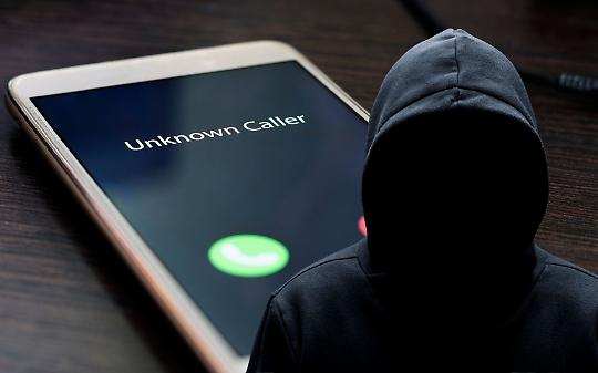 "L'edificio salterà in aria": allarme bomba a Palazzo Canavese, ma era tutto finto