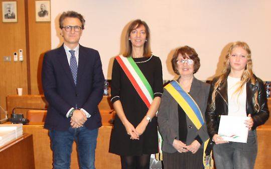 San Mauro consegna la Costituzione ai neo-diciottenni 2007: un invito a costruire la società del futuro (FOTO)