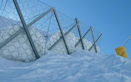 Nuove reti ferma-neve