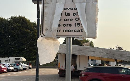 Il mercato si sposta! No, il mercato non si sposta! Che caos in citt&agrave;: ambulanti contro il Comune