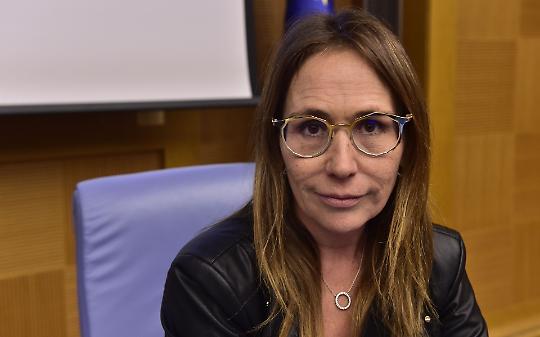 Arriva il Natale, ma il presepe no. Questo proprio no. E nemmeno Gesù