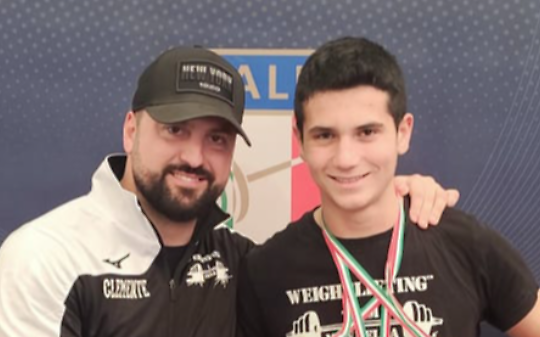 Loris Pisarro &egrave; campione italiano Esordienti 13 anni con 160kg di sollevamento pesi