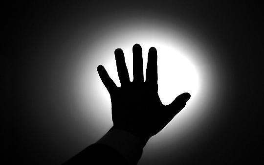 Pavone accende il Municipio per &ldquo;Cities for Life&rdquo; e rilancia la battaglia contro la pena di morte