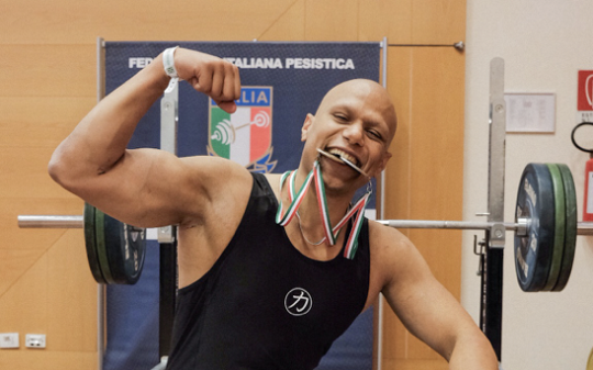 &ldquo;PettorAle&rdquo;, 248mila euro in poche ore: la battaglia di Alessandro continua oltre la sua vita