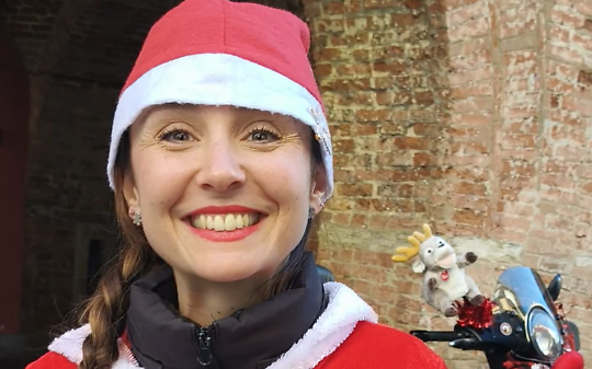 Babbi Natale, sorrisi e solidariet&agrave;: il Natale di Telethon illumina Chivasso