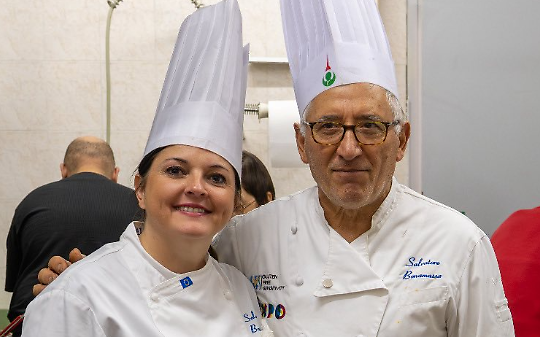 Leini si ritrova a tavola per l&rsquo;Emporio: un pranzo che parla di comunit&agrave;