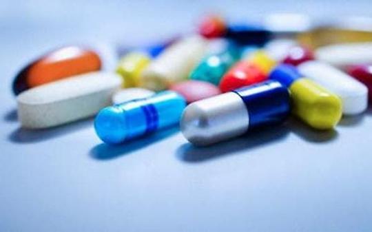 Torino, sit-in contro i farmaci Teva