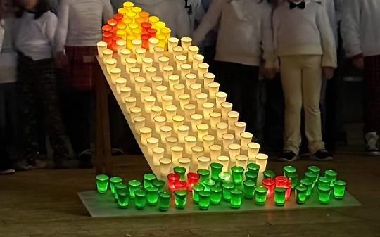 QUANDO UNA PICCOLA LUCE ACCENDE UN GRANDE NATALE!